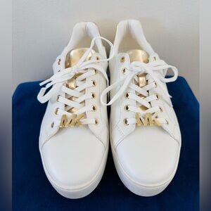 Michael Kors Poppy Lace Up Sneakers, White with Gold Trim, Women’s size 8M